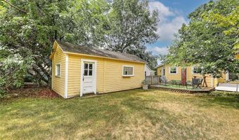 59 Booth Ave, East Providence, RI 02915