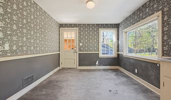 2 Perham St, Bedford, MA 01730