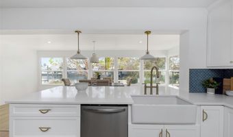 6321 BALBOA Ln, Apollo Beach, FL 33572