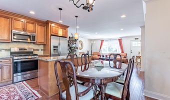 6712 HARRISON Ln, Alexandria, VA 22306