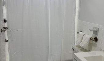2980 Point East Dr D311, Aventura, FL 33160