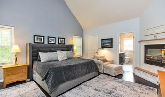 54 Pasture Rd, Auburn, NH 03032