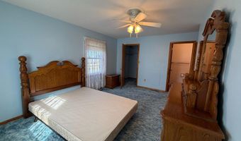 820 Skyline Dr, Bassett, NE 68714