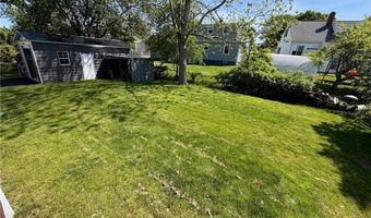 770 Metacom Ave, Bristol, RI 02809