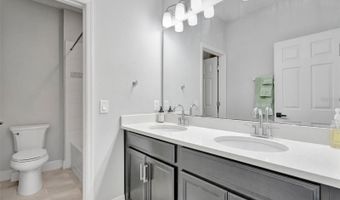 4892 BEACH Blvd, Orlando, FL 32803