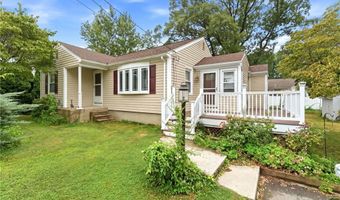 216 Hyde St, Cranston, RI 02920