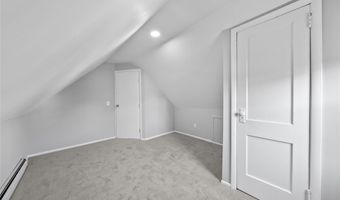 11 Wilson Ave, Amity Harbor, NY 11701