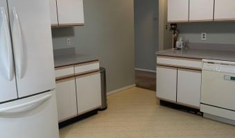 208 Halliard Ave, Beachwood, NJ 08722