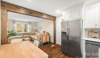 2333 Birchcrest Dr, Charlotte, NC 28205