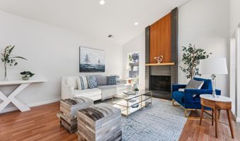 1034 Trellis Ln, Alameda, CA 94502