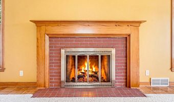 1027 Cedar Ave, Albert Lea, MN 56007