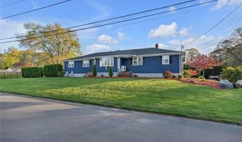 62 Canonchet Trl, Cranston, RI 02921