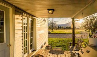 407 Fawn Ln, Bonners Ferry, ID 83805