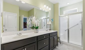 16 RACCOON Ln, Barnegat, NJ 08005