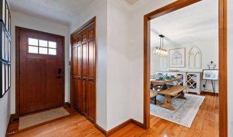 8 Country Oaks Dr, Barboursville, WV 25504