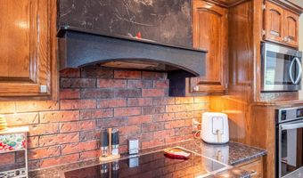 75 Walnut N Trl, McAlester, OK 74501