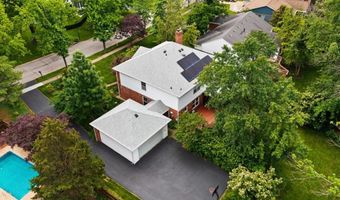 523 Nottingham Dr, Ballwin, MO 63011