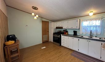 60 Flamingo Ave, Amherst, OH 44001