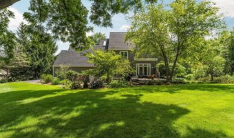 2529 Thornapple Dr, Ann Arbor, MI 48103