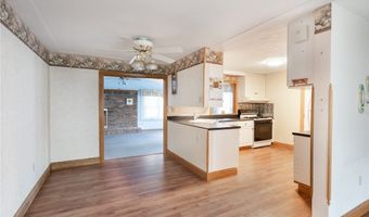 915 Sharondale Dr, Amherst, OH 44001