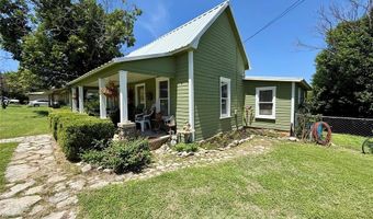 713 N Mesquite St, Hico, TX 76457