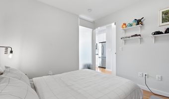 435 R St NW 404, Washington, DC 20001