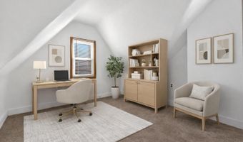 38 W 43RD St, Bayonne, NJ 07002