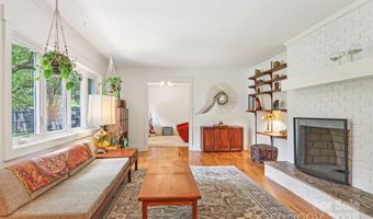 445 Chunns Cove Rd A, Asheville, NC 28805