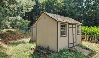 17699 S HOLLY Ln, Oregon City, OR 97045