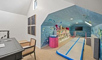 3 Meadowlake Dr, Heath, TX 75032