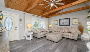 293 Louis Ave, Bayville, NJ 08721