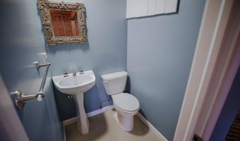 570 Upper Meehan Rd, Bristol, VT 05443