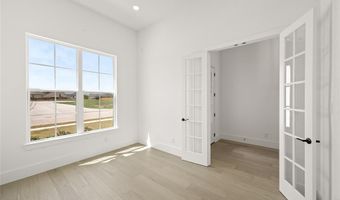 737 Meridian Dr, Aledo, TX 76008
