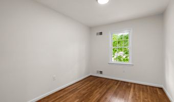 8815 TUCKERMAN Ln, Potomac, MD 20854