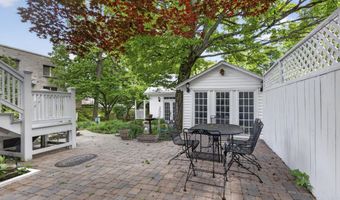 116 E Main St, Abingdon, VA 24210