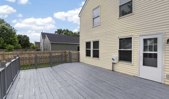 2425 Dunsworth Dr, Columbus, OH 43235
