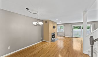 12 Boulevard Dr 21-130, Danbury, CT 06810
