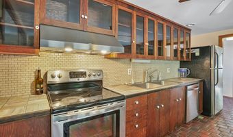 12 Sage Rd, Danbury, CT 06810