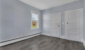 78 Old Oak Ave 2, Cranston, RI 02920