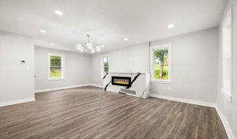 8255 MERTZTOWN Rd, Alburtis, PA 18011
