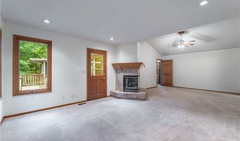 5 Ellesmere Ln, Bella Vista, AR 72714