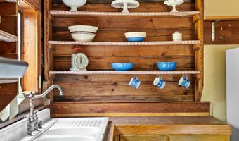 295 Old Range Rd, Clark Fork, ID 83811