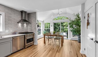 109 Capstan Ave, Beachwood, NJ 08722