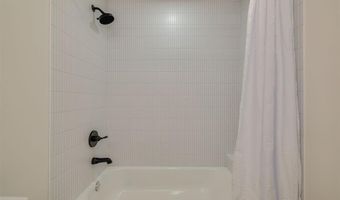 7516 NW 27th St, Bethany, OK 73008
