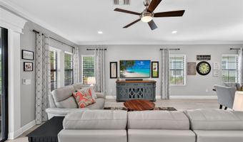 7020 OLD BENTON Dr, Apollo Beach, FL 33572