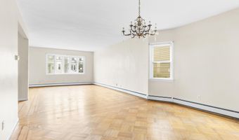 42 E 40th St, Bayonne, NJ 07002