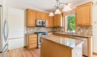 13150 Elderberry Ct, Apple Valley, MN 55124