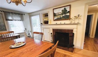29 Stony Acre Dr, Cranston, RI 02920