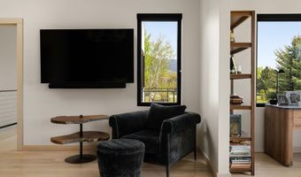 635 Stonegate Dr, Bozeman, MT 59715
