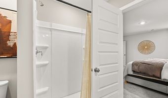 17805 Tipper Ln, Athens, AL 35611